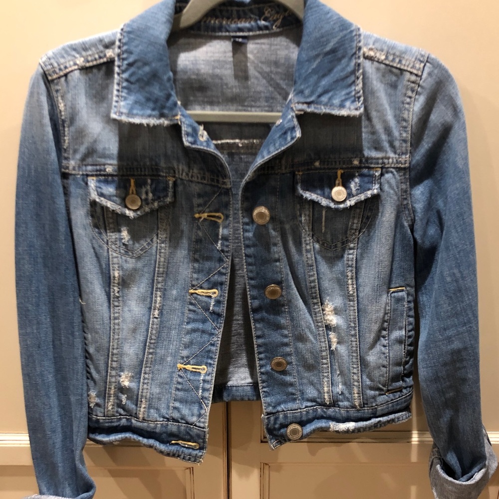 American Eagle Distressed Cropped Denim Jacket Classic AE (2000s)